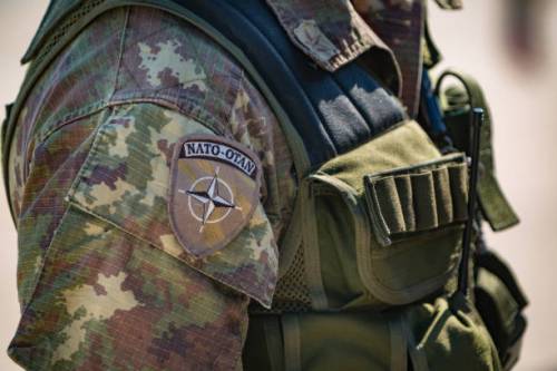 "Dovremo difenderci senza gli Usa". La profezia che spaventa l'Europa