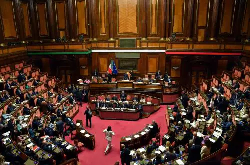 Sì definitivo alla legge Brambilla. Nasce la carta dei diritti animali