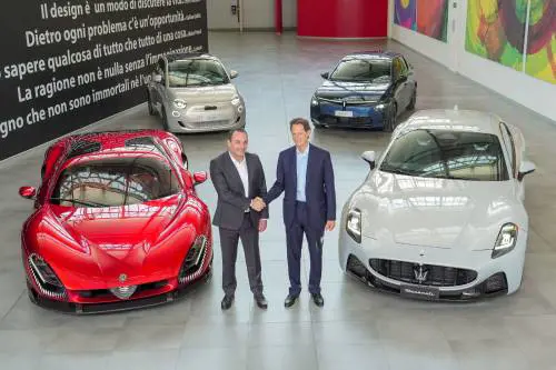 Filosa incontra Elkann faccia a faccia a Mirafiori