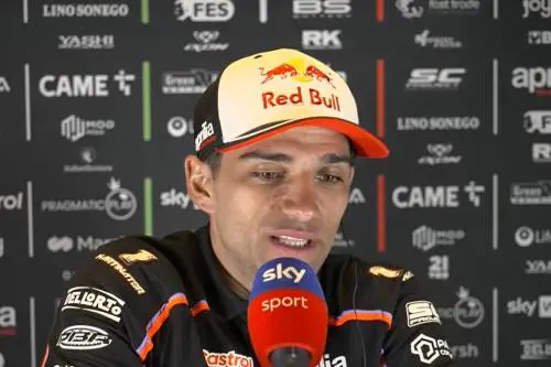 MotoGP, strappo tra il campione del mondo Martin e l'Aprilia. "C'è la clausola": cosa succede ora