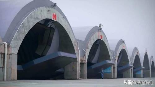 Super hangar per i bombardieri russi: ora Putin pensa allo scudo cinese
