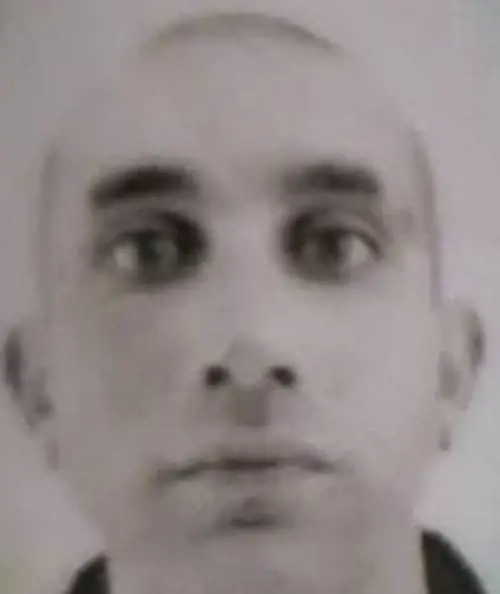 Il padre di Riccardo: "Era necessario il taser?". Salvini non ci sta: "Non è un gioco, evita reati"