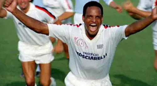 Aristoteles domani tornerà in Italia: "Dopo 40 anni mi chiedono ancora l’autografo"