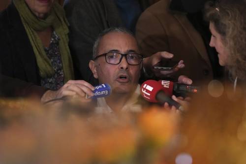 Mandato Interpol su di lui. E lo scrittore algerino rifiuta La Milanesiana