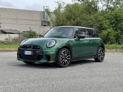 Mini John Cooper Works: anima ribelle e cuore raffinato, ma serve “più voce”