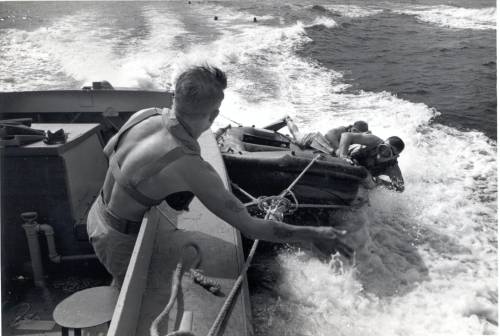 I padri dei Navy Seal, guerrieri nudi esperti in demolizioni e coraggio