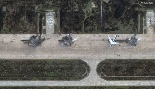 https://img.ilgcdn.com/sites/default/files/styles/md/public/foto/2025/06/06/1749201664-bombardieri-russi-distrutti-dai-droni-ucraini.jpeg?_=1749201664