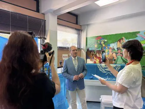 La musica come terapia: il pianoforte per i bambini del reparto di Chirurgia Pediatrica