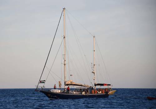 La nave di Greta Thunberg verso Gaza: "Avanti fino all’ultimo"