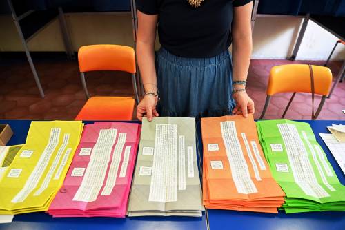 Referendum, meglio a Milano. Alle 23 aveva votato il 29%