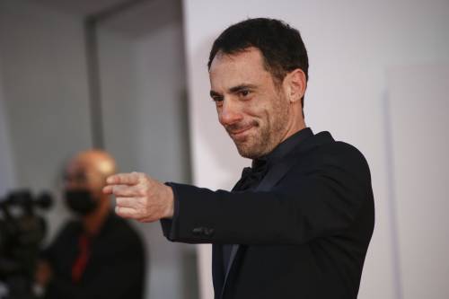 Se per Elio Germano l'Italia è stata liberata grazie ai comunisti (e non dagli Usa)