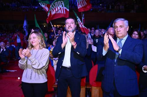 Il centrodestra esulta: "Governo rafforzato, flop della sinistra"