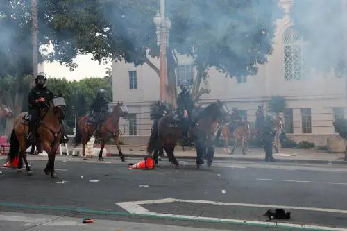 I giudici contro Trump: truppe illegali