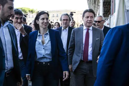 Niente quorum, la sinistra esplode. Volano coltellate nel campo largo