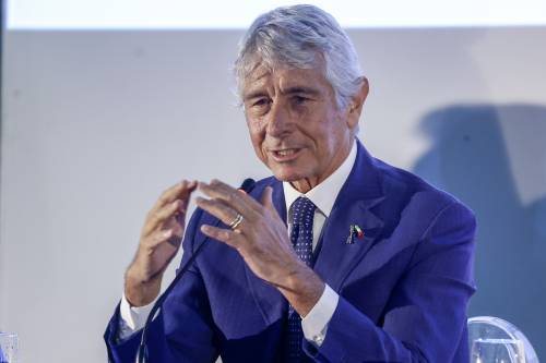 Arbitri picchiati, il governo: ora basta