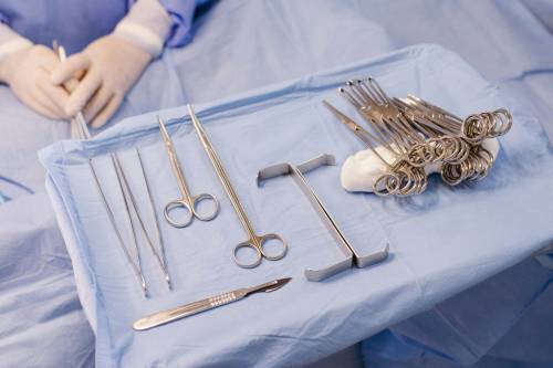 La droga sociale della bellezza a tutti i costi
