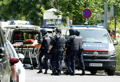 Strage dell'ex studente bullizzato. Nel liceo 10 vittime, poi il suicidio