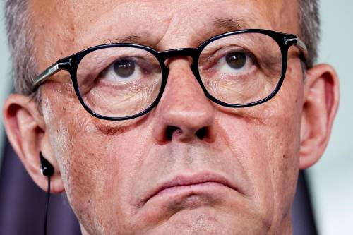 Merz respinge Unicredit: "Scalata inaccettabile"