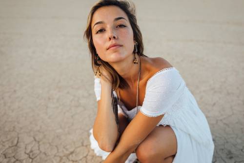 https://img.ilgcdn.com/sites/default/files/styles/md/public/foto/2025/06/12/1749719482-woman-1868523-1280.jpg?_=1749719482