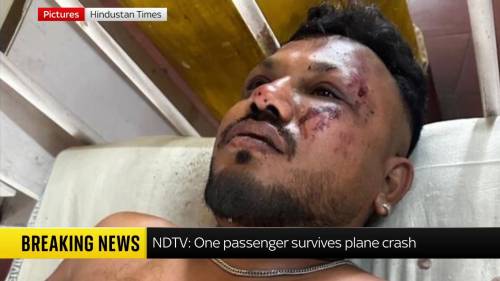 https://img.ilgcdn.com/sites/default/files/styles/md/public/foto/2025/06/12/1749750211-rawesh-sopravvissuto-air-india.jpg?_=1749750211