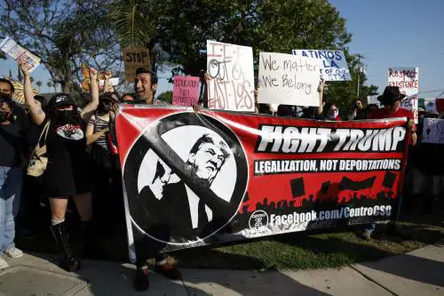 Trump punisce la California: la scure sulle auto elettriche