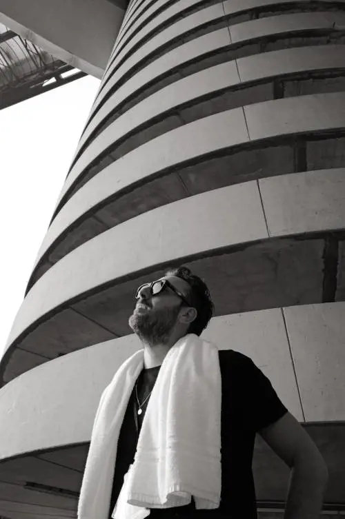 Musica al centro, zero slogan. Cremonini controtendenza