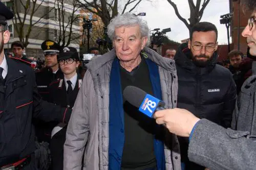 "Non temo le unghie o l'impronta, il Fruttolo sì". La rivelazione dell'avvocato di Sempio