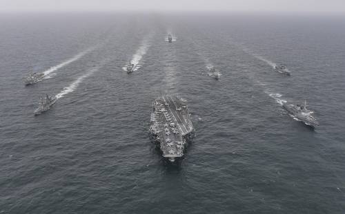 "Necessità urgente". Gli Usa inviano in Medio Oriente la portaerei USS Nimitz