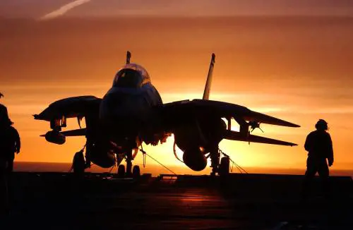 Gli F-14 Tomcat sono davvero un ricordo: così termina l'era di "Top Gun"