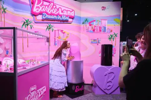 Se Barbie ti risponde non sei impazzito: è l'AI