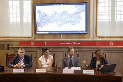 Case al posto di posteggi e aree dismesse