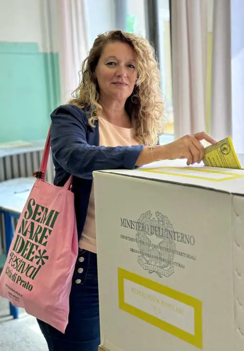 Prato, terremoto politico: si dimette la sindaca PD indagata per corruzione