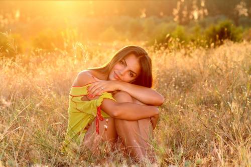 https://img.ilgcdn.com/sites/default/files/styles/md/public/foto/2025/06/21/1750499511-woman-1545885-1280.jpg?_=1750499511