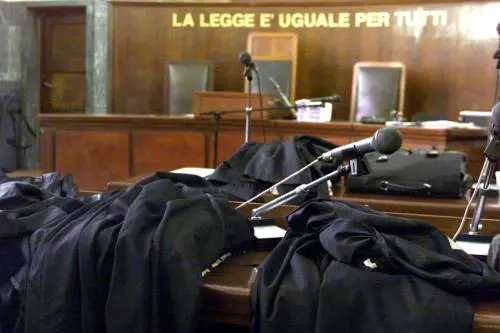 Carriere separate e avvocato in Costituzione