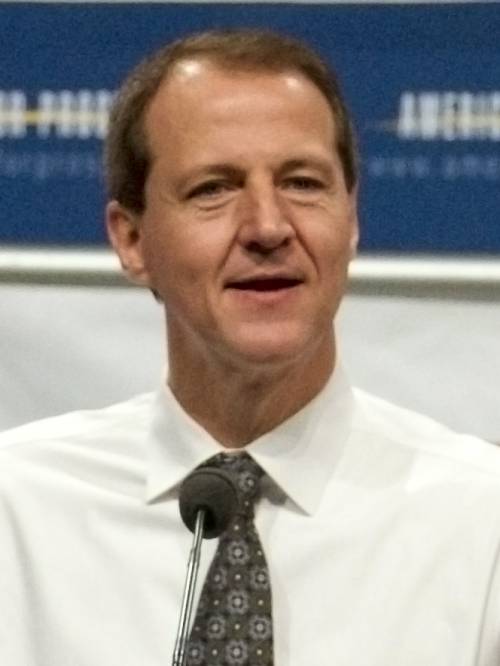 https://img.ilgcdn.com/sites/default/files/styles/md/public/foto/2025/06/23/1750651766-tim-phillips-americans-prosperity-defending.jpg?_=1750651766