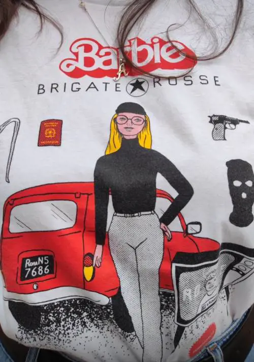 Barbie brigatista e il corpo di Moro: i post choc della studentessa scatenano la bufera