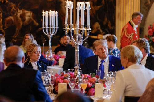 Meloni a tavola con Donald e Rutte. Spese militari, verso l'ok al 5%