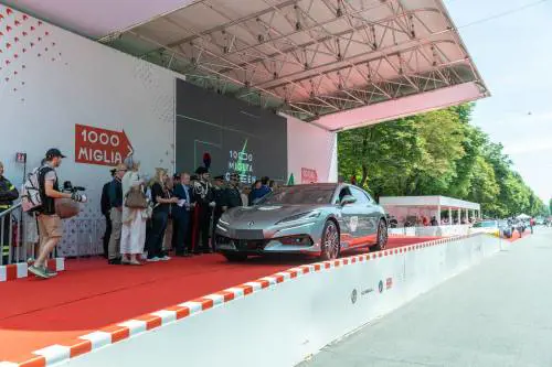 Denza Z9GT alla 1000 Miglia