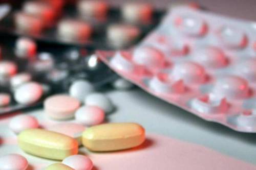 https://img.ilgcdn.com/sites/default/files/styles/md/public/foto/2025/06/25/farmaci_pillole_fg.jpg?_=1750859103