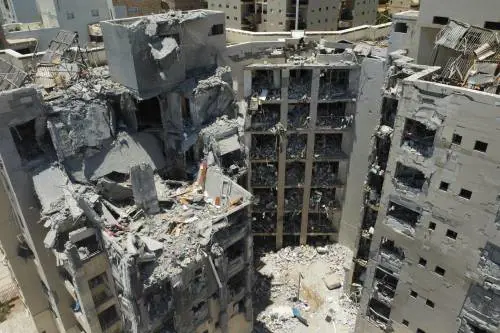 Trump e la fine del conflitto: "Come a Nagasaki e Hiroshima"