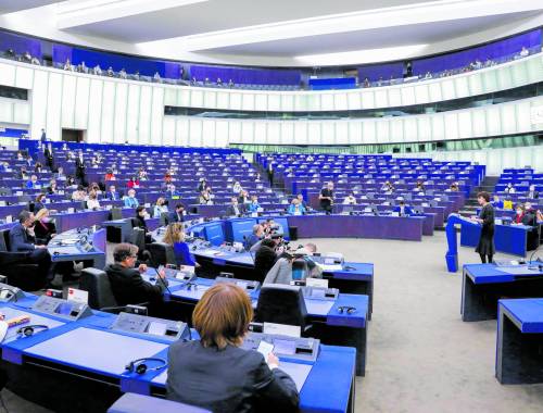 Guidesi: "Ora gli Stati vogliono prendersi anche i fondi europei dedicati alle Regioni"