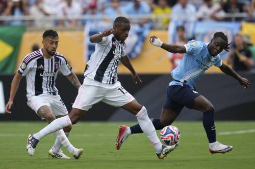 Mondiale club, la Juve regge metà tempo, poi viene travolta 5-2 dal Man City