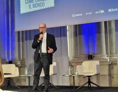 Cinquant'anni di cambiamenti, Sallusti: "Senza libertà di stampa cadono anche le altre"