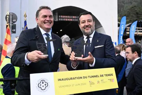 Riaperto il tunnel del Tenda. Salvini: "Ottimo risultato, torniamo a collegare Italia e Francia"