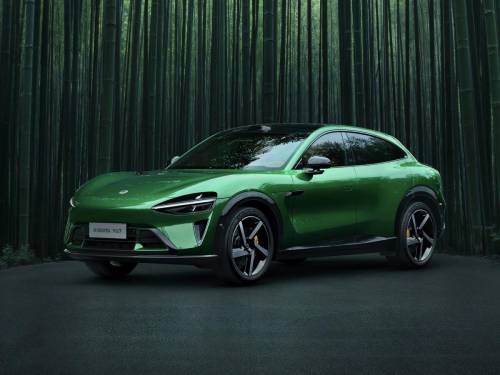 Xiaomi si lascia ispirare da Ferrari e fa il pieno di vendite con il suo Suv