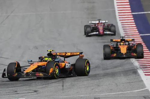 F1, a Norris il duello in casa McLaren in Austria. Leclerc e Hamilton 3° e 4°