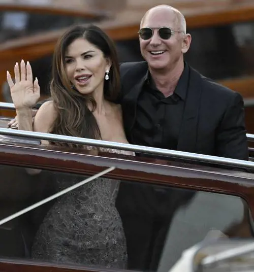 Nozze Bezos-Sanchez: gli imprevisti che hanno reso indimenticabile la festa veneziana