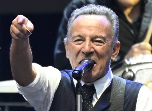 Bruce Springsteen, attacco a Trump nel concerto a San Siro: ecco cos'ha detto