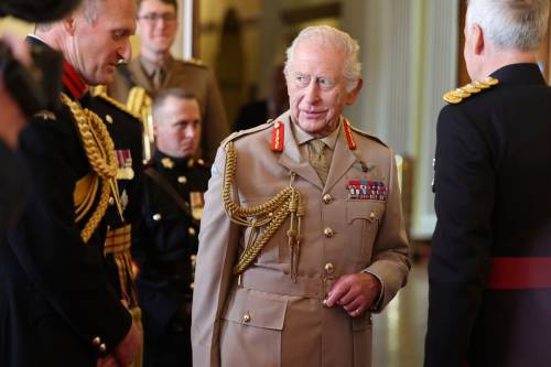 La rinuncia di Re Carlo: così taglia i costi della monarchia 