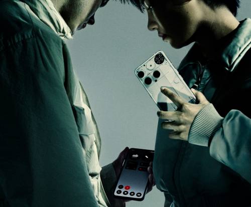 Nothing, ecco il nuovo Phone (3): un telefono pensato per ispirare